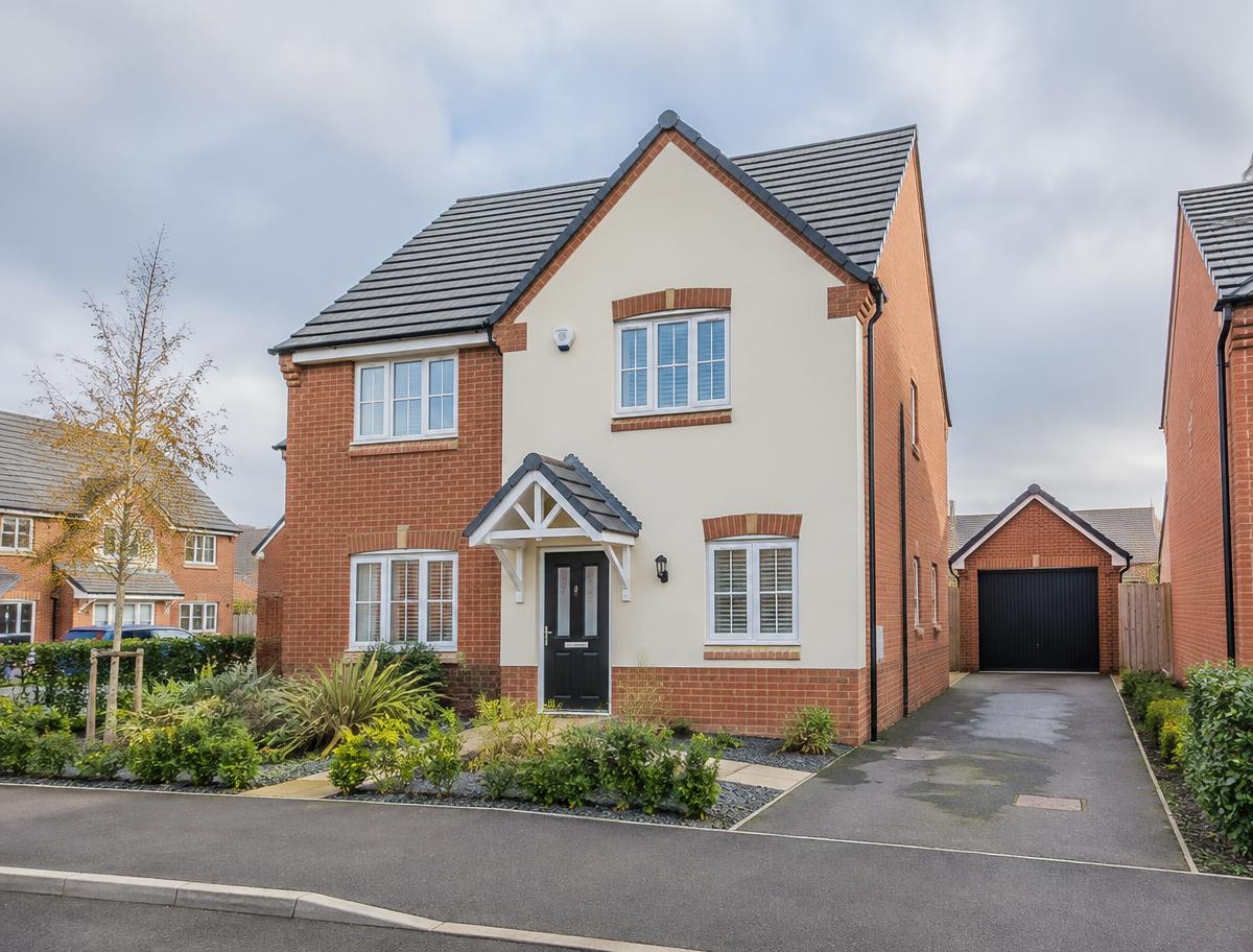 4 bedroom detached property investment in Birmingham